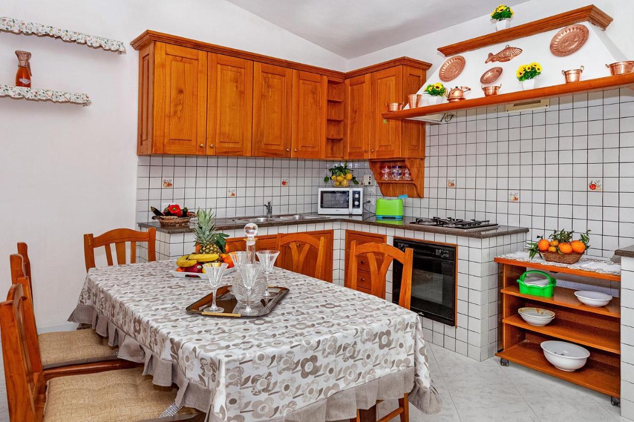 Il Tiglio Holiday Home - De Vivo Realty Massa Lubrense Exterior photo